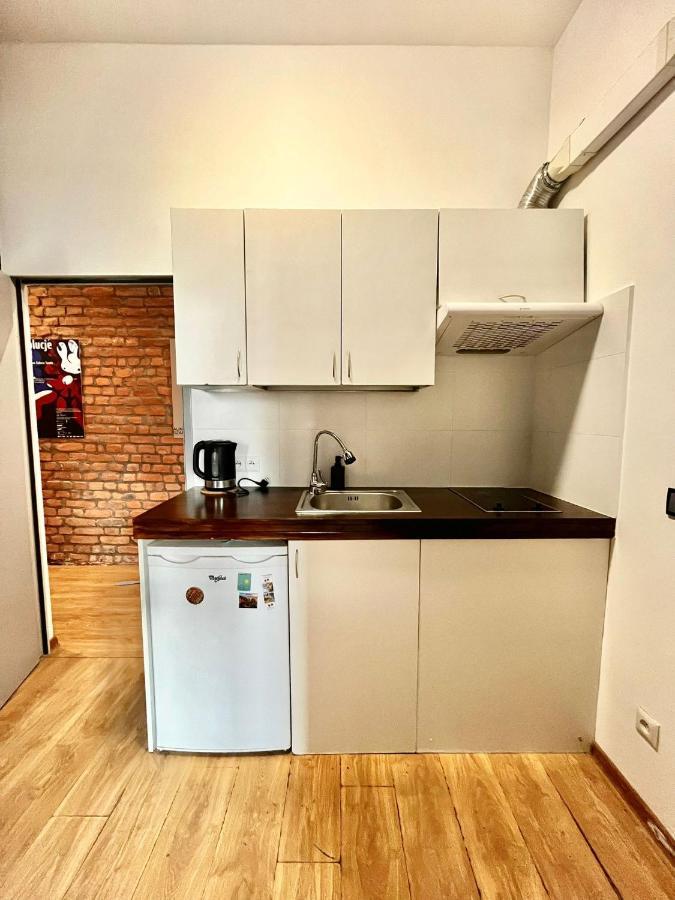 Bezagenta Rooms Centrum Варшава Екстер'єр фото